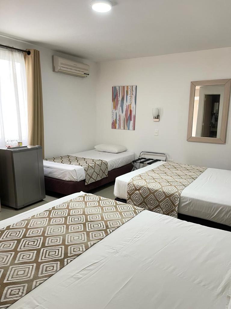 Hotel Juan Maria Tuluá Eksteriør billede