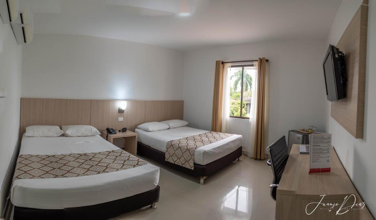 Hotel Juan Maria Tuluá Eksteriør billede